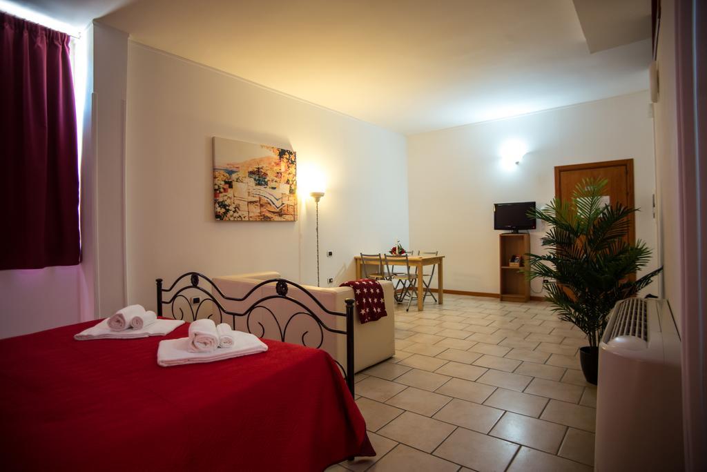 Hotel Residence Lupiae Lecce Exterior foto