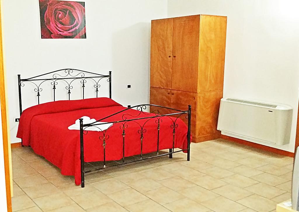 Hotel Residence Lupiae Lecce Cameră foto