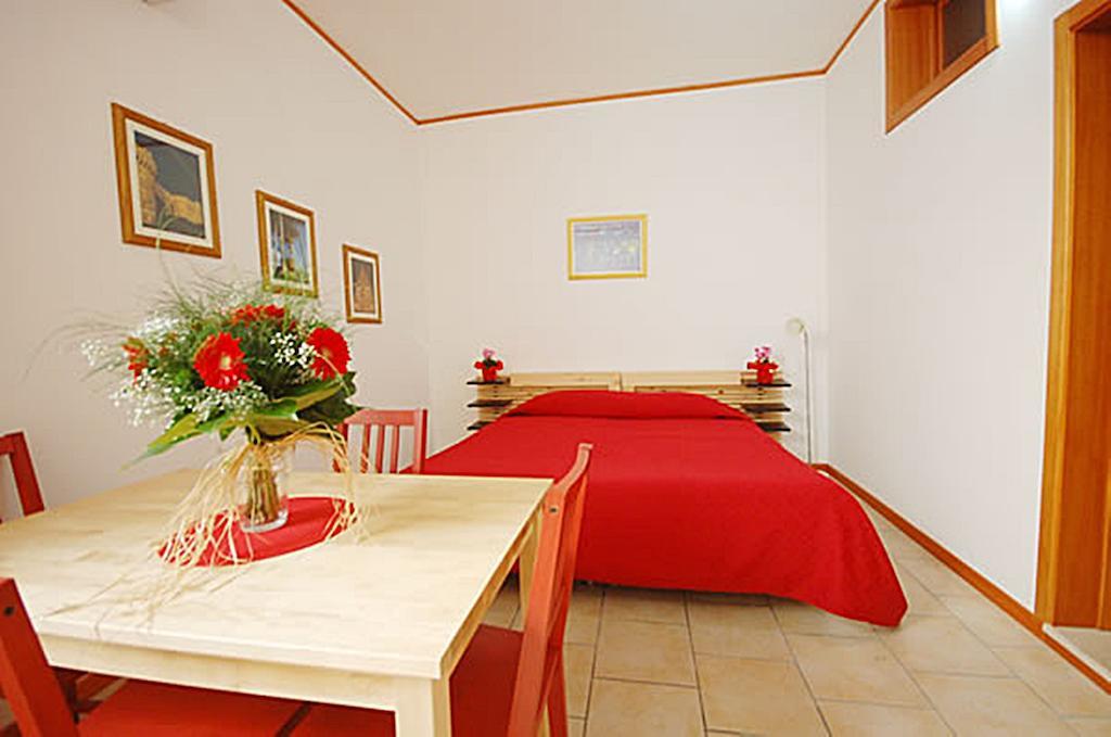 Hotel Residence Lupiae Lecce Cameră foto